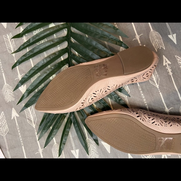 Aldo Eyelet Nude flat Loafers - Picture 6 of 6